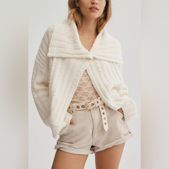 Pilcro Collared Cable-Knit Cropped Cardigan Sweater - Size M - Picture 1 of 11